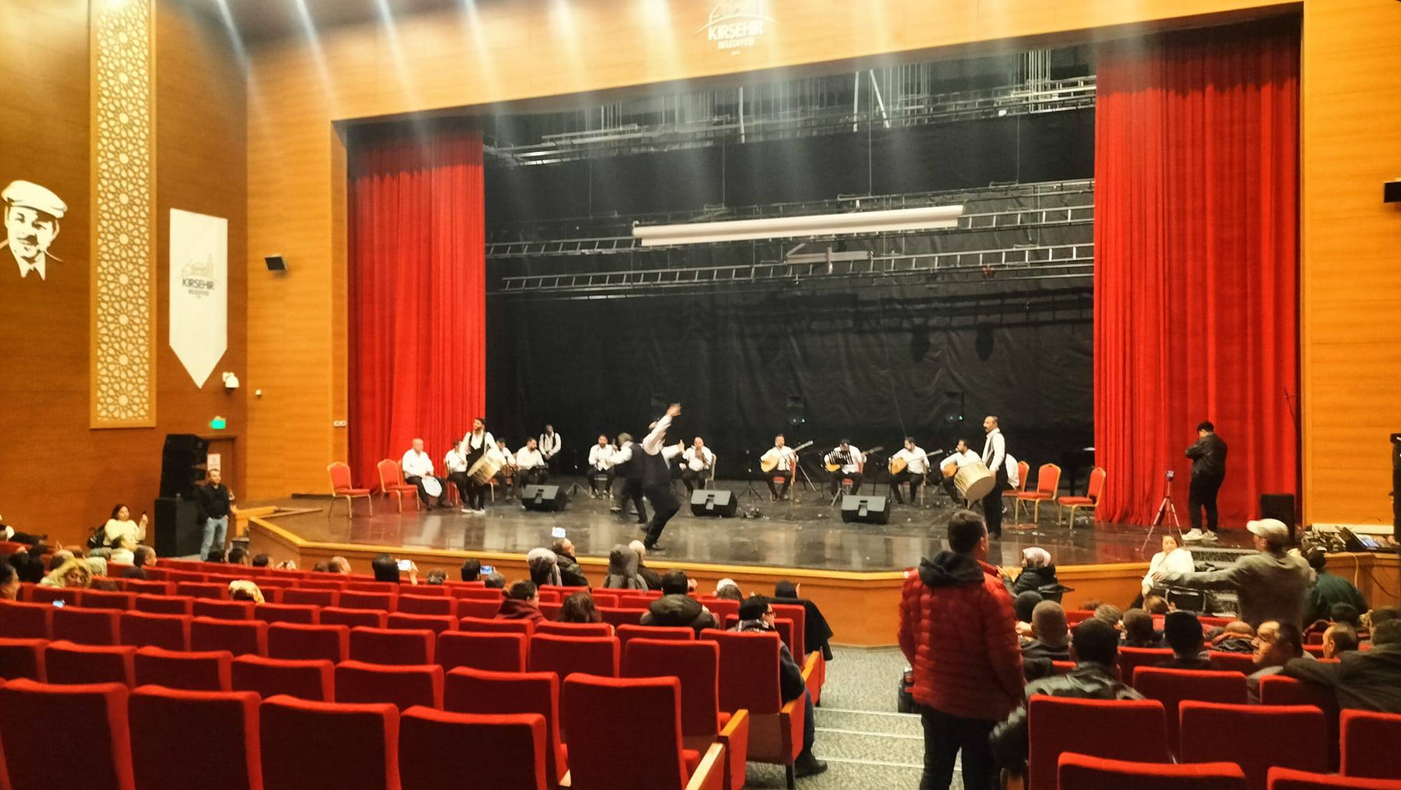 621853372 4120143078203129 3384329045027586302 N