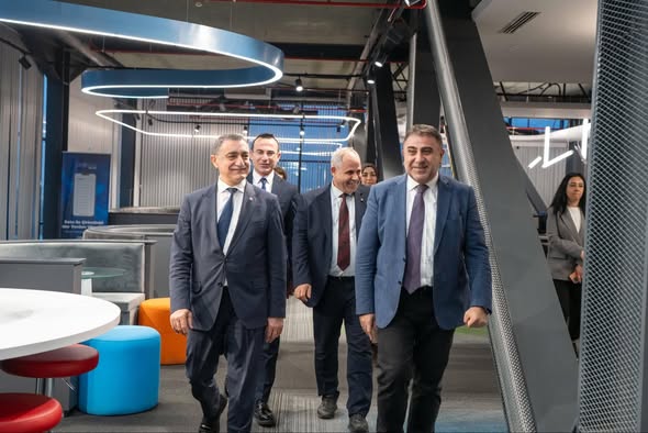 624197789 1712123353482794 2203948518360770345 N