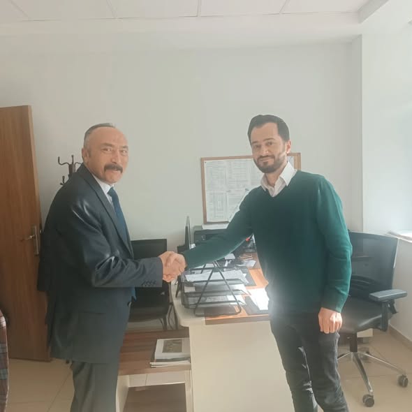 624830184 18147709876455106 580496483509718103 N