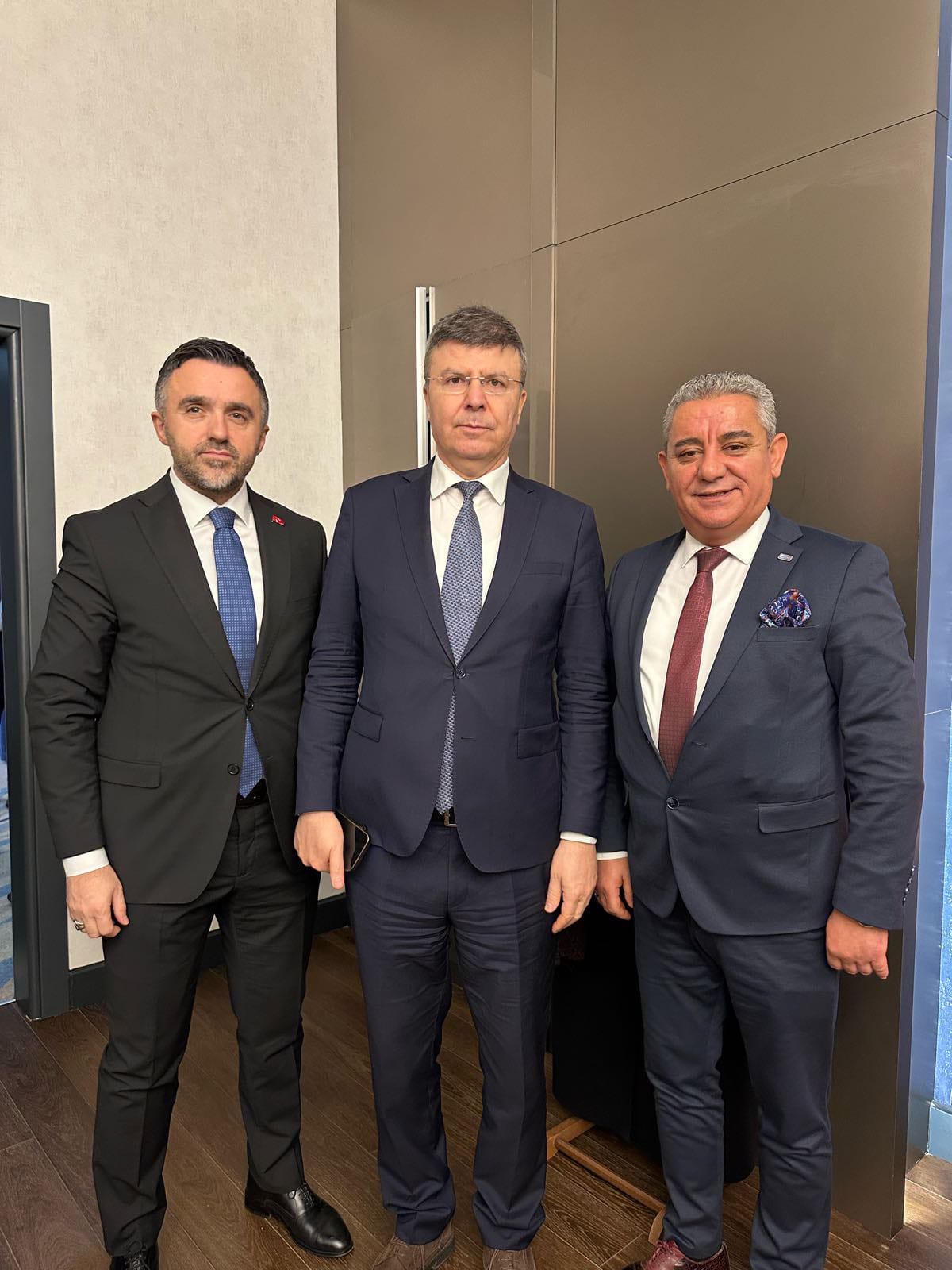 6595A61B 8Bcc 4C40 Bd55 B58Eedda31D5