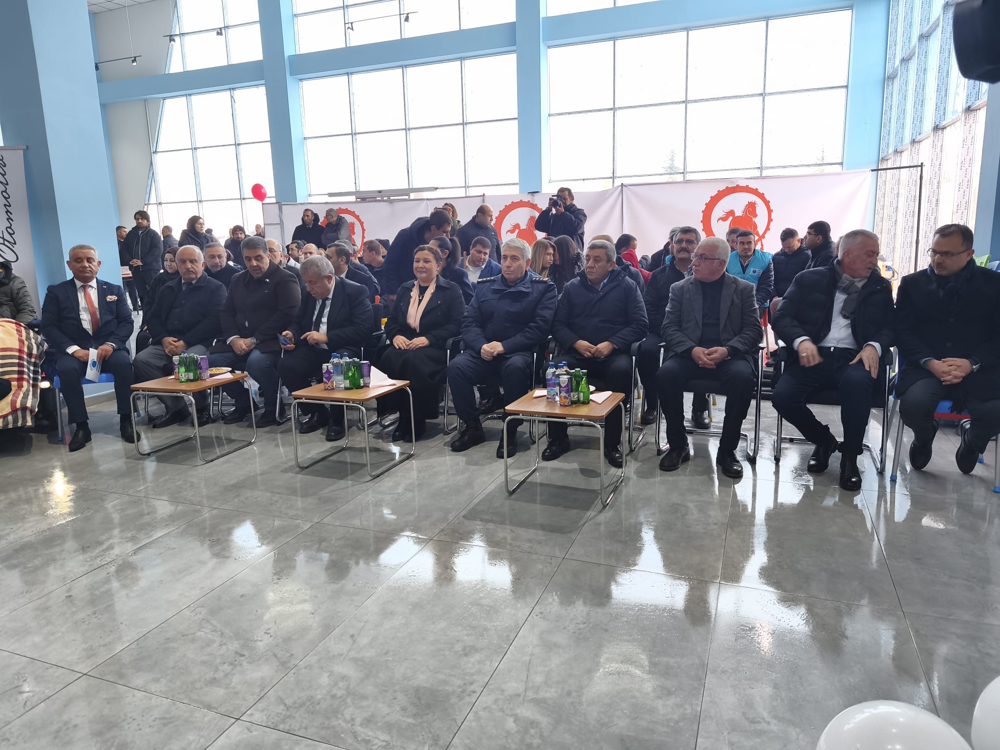 9409Fa8C 14D9 43C3 93C2 8D77668E993B