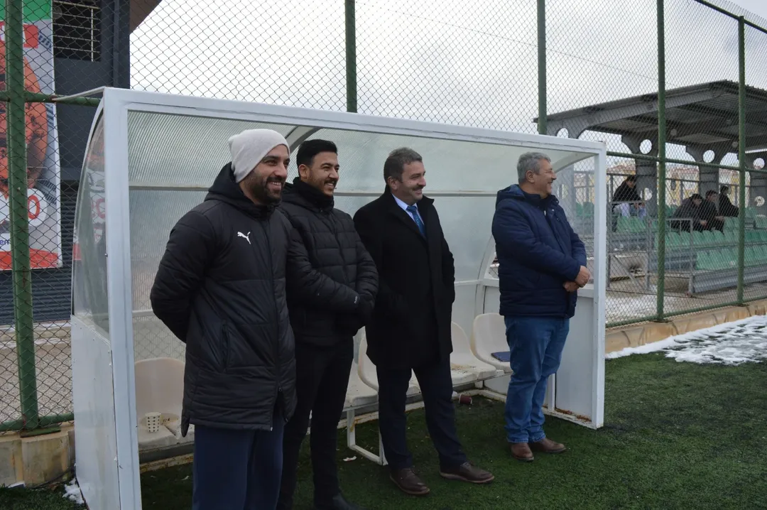 📍 Bağbaşı Sentetik Saha’da U16 Heyecanı! ⚽️⚡️Gençlik Ve Spor İl Müdürümüz Sn. Yasin Çakmakçı,