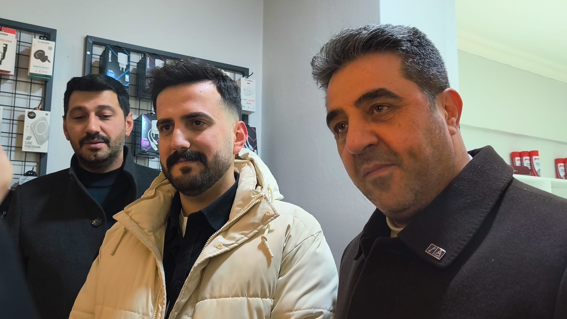 C166E7Bb 57B1 4290 8C1A 4887Df05217A