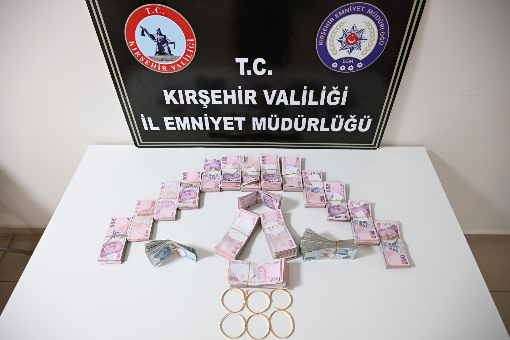 54Bb3D63 Ee2E 4893 A888 E469E0A5168D-1