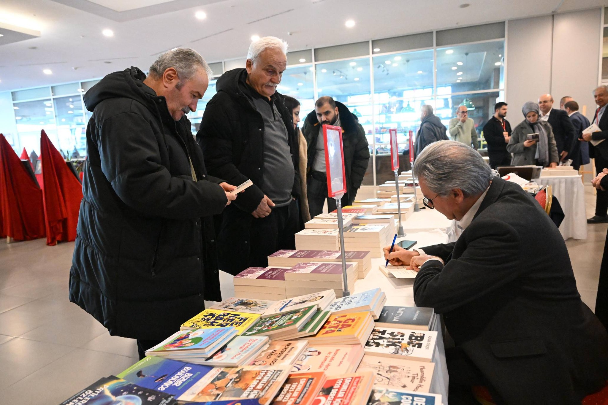 628038933 1607084600326809 1640838950028409944 N