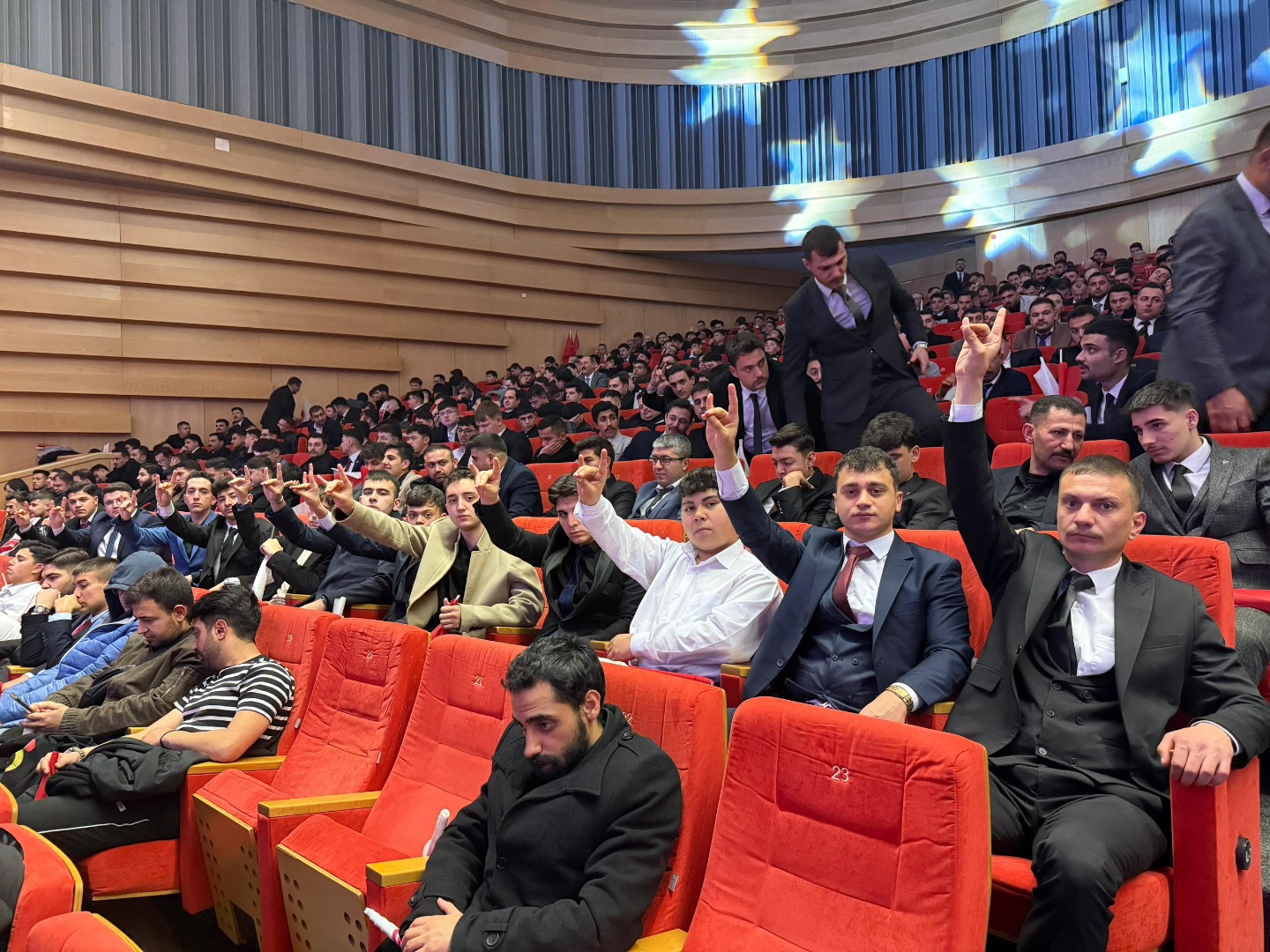 628455081 2801159730237161 1679736268669192467 N