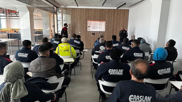 631839252 18328641682219328 3887127876534816928 N