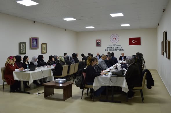 633759204 1388084226664434 3380124243704348491 N