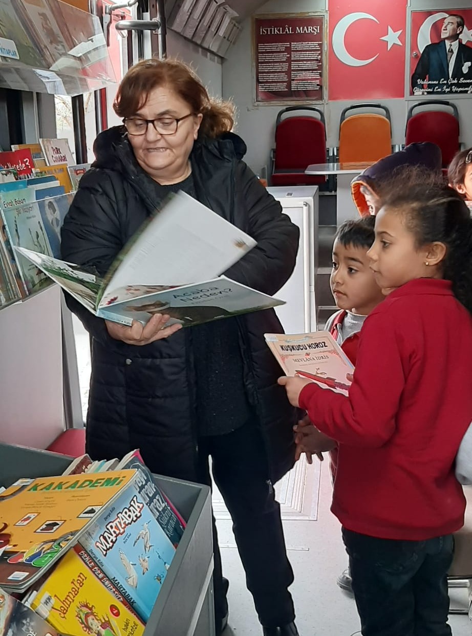 636205597 18361000471207723 411817499302885000 N