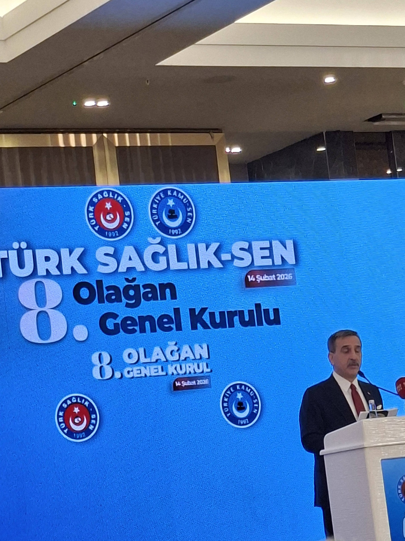 636768915 25816893977966365 1638974168580054057 N