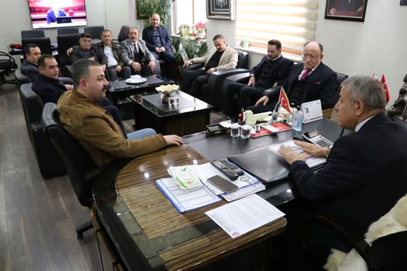 637640873 1437141834431307 4597479892800699667 N