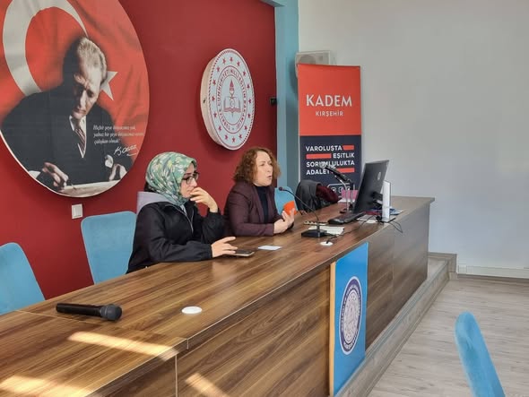 640693093 910869511590304 8676130784295964209 N