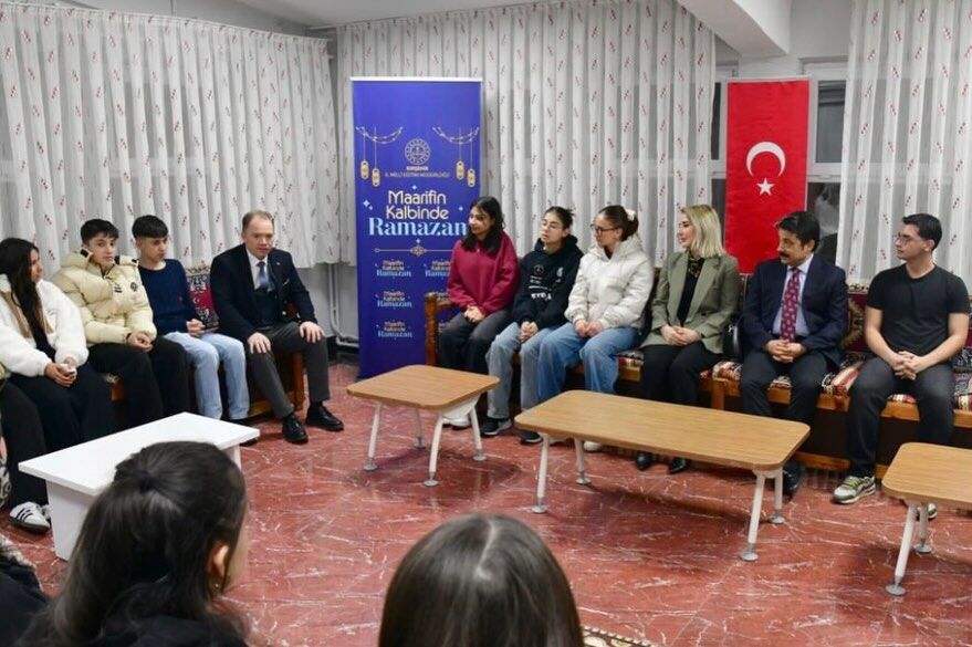 641204479 18308846809280266 2910887360460418741 N