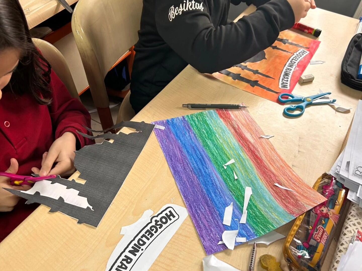 643531693 2734881746865749 2442374252988450053 N