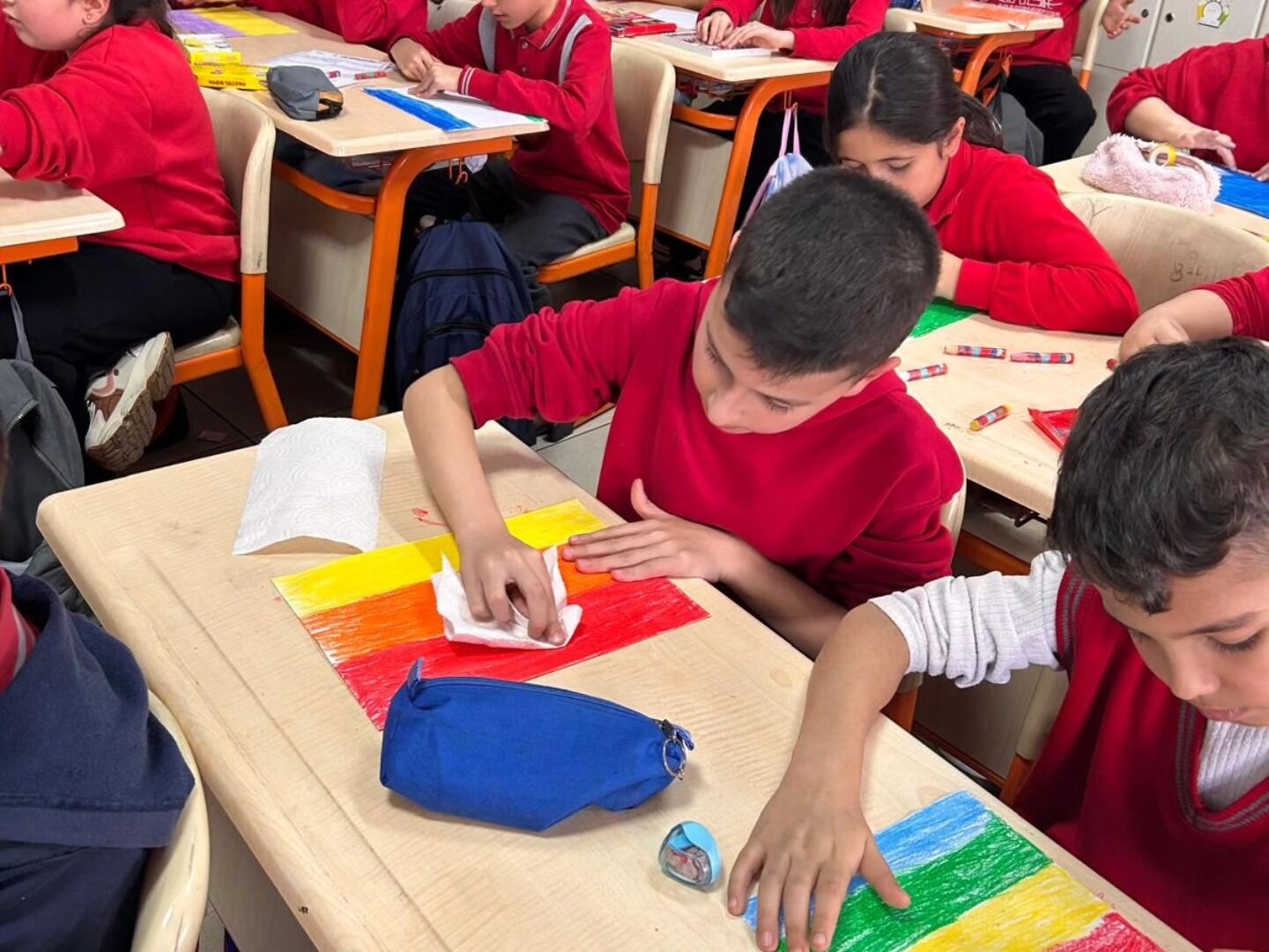 643817817 2734881756865748 5129212033778901886 N