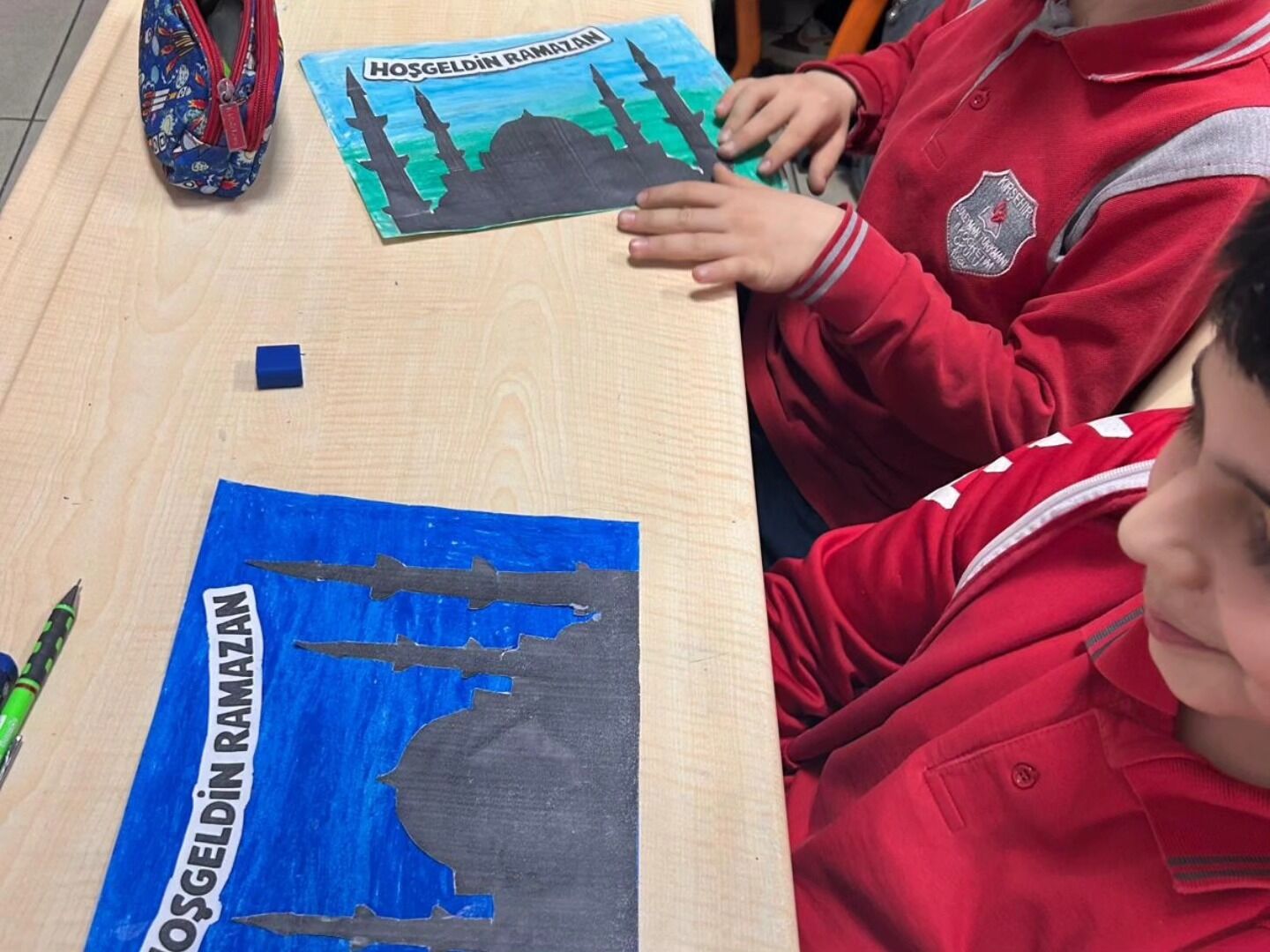 644355582 2734881766865747 3894783156093555573 N