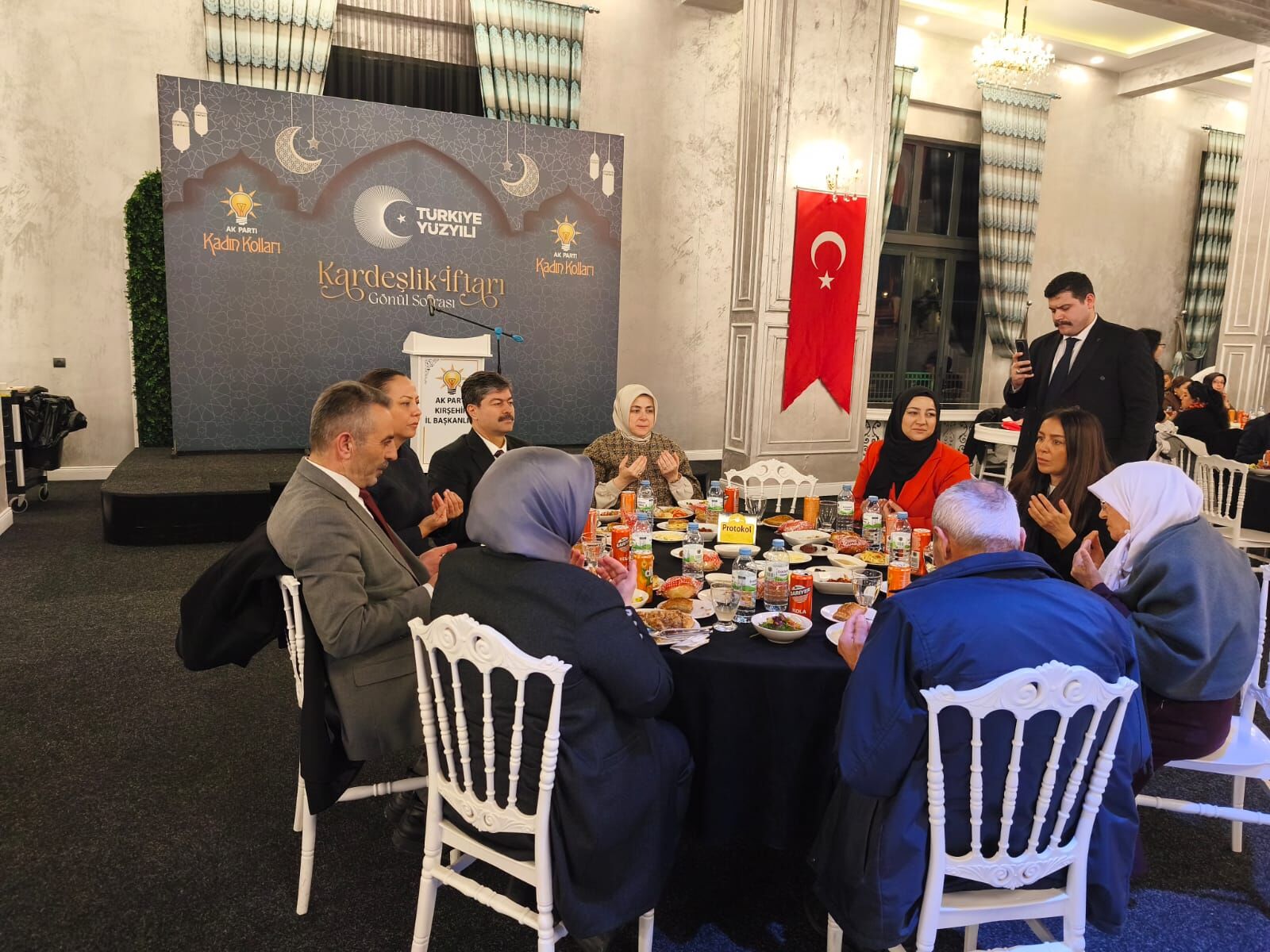 Ec0Cdc72 C2C6 4393 8707 9Df3Edd20A8B