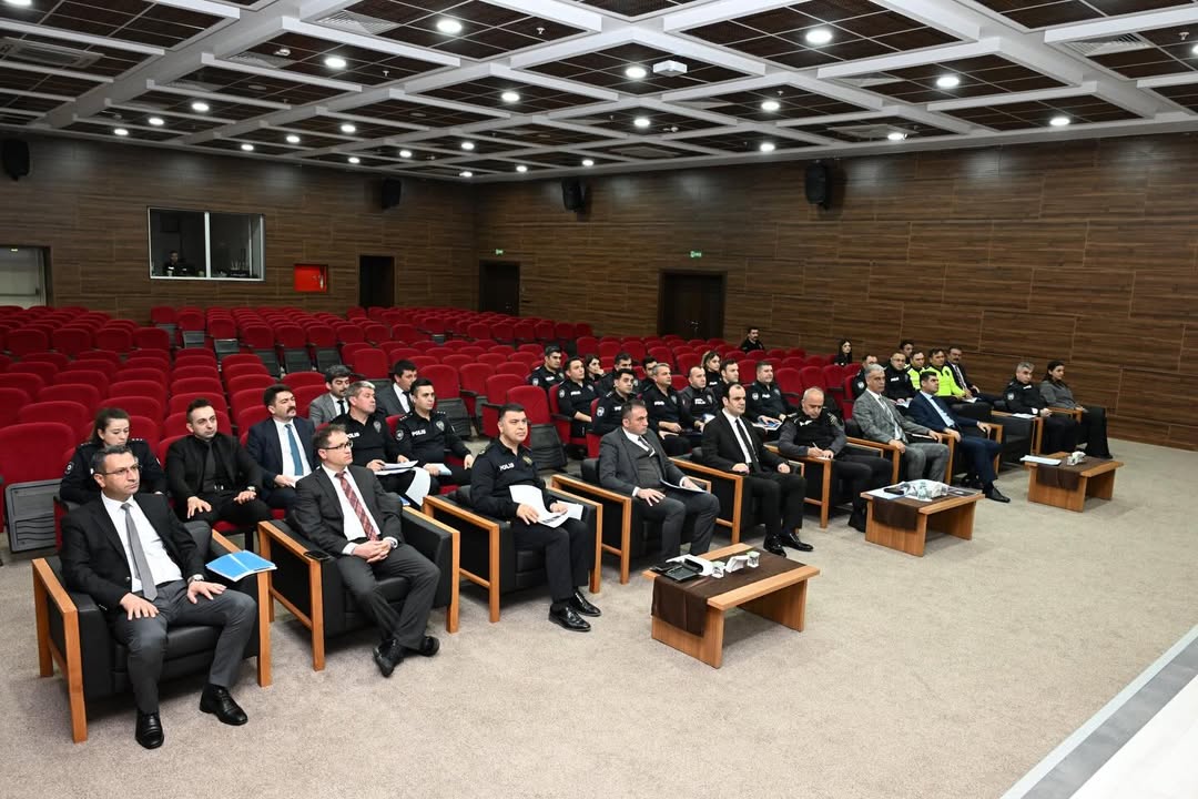İl Emniyet Müdürümüz Sayın Dr. @Mesutgorucuresmi Başkanlığında, Ilgili Birim Amirlerimizin Katıl