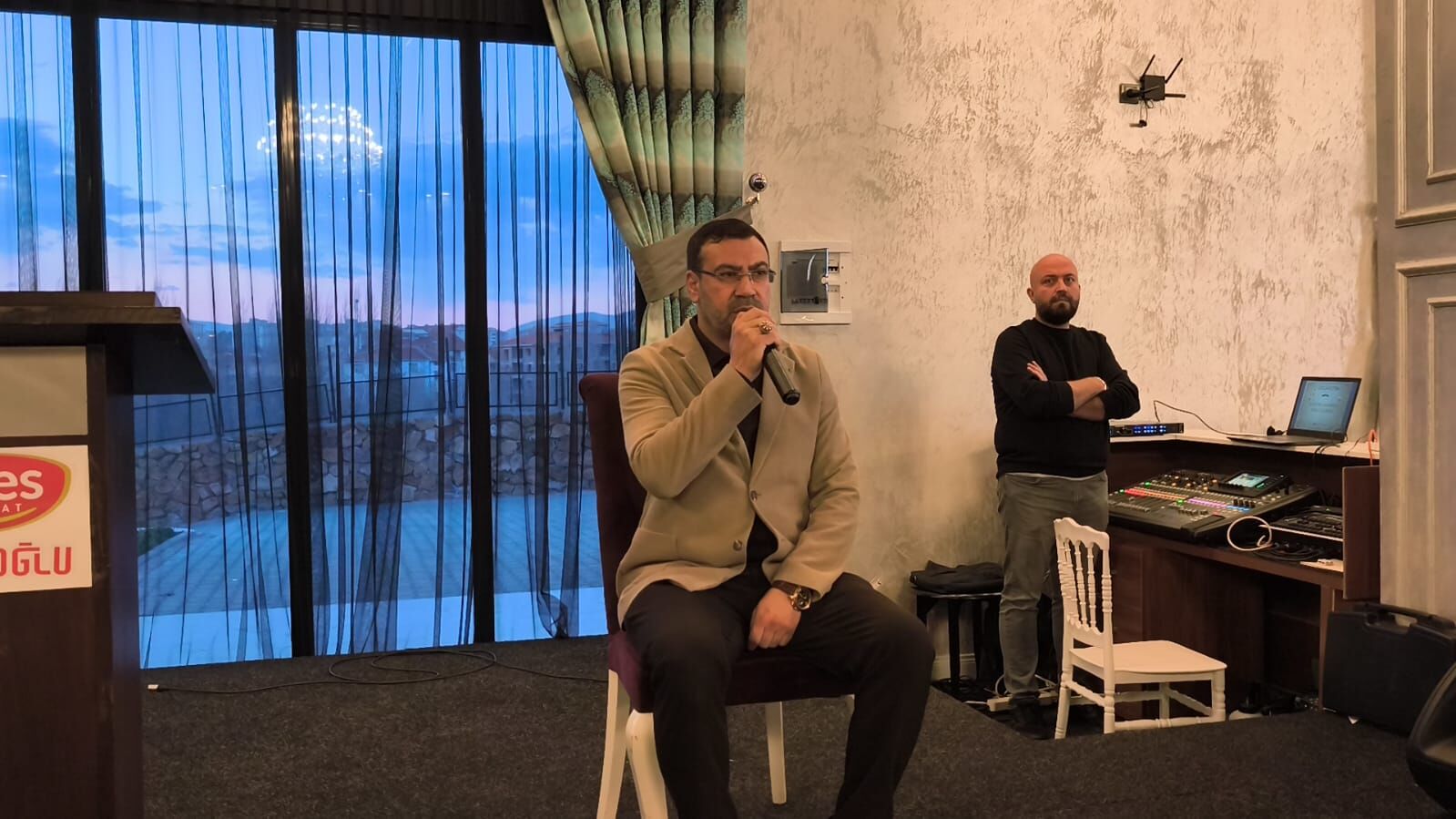 2A24107C 5882 4818 8D41 C45D9Fd2Fc3B