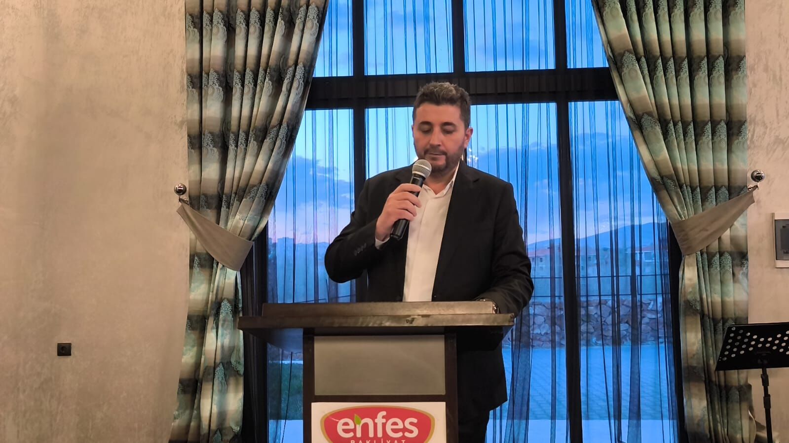 50Ab9B47 892F 4975 B88C F7Da95C3D6Dd