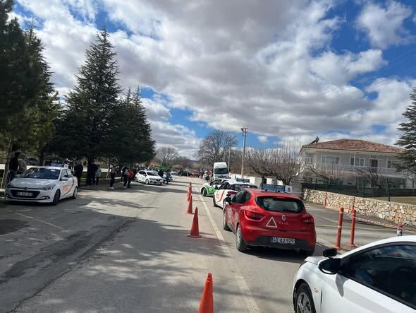 642606432 18310292965280266 5504831862459568565 N