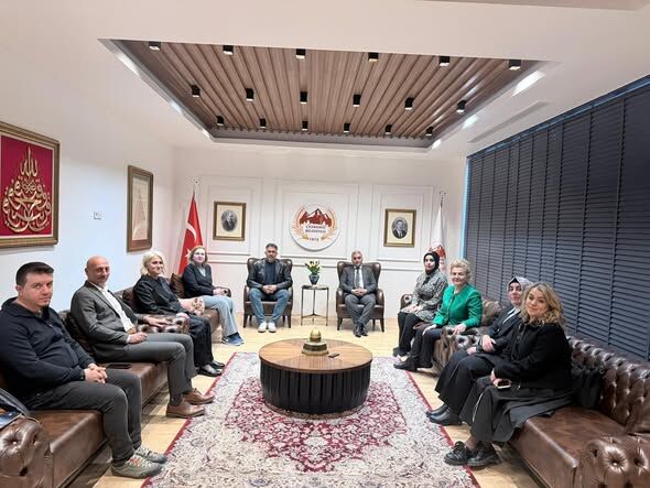 651175476 1570935825034367 1260355181178225394 N