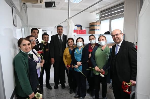 651684358 17868534519586790 5123469957744865387 N