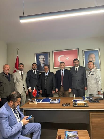 655637232 4153417614877616 6948964308869874948 N