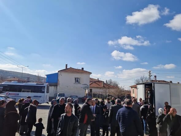 656861932 17979793194004141 3380748065288375043 N