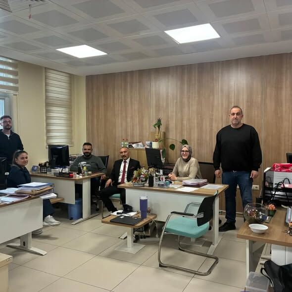 662169342 18154172845455106 8176746158922830245 N