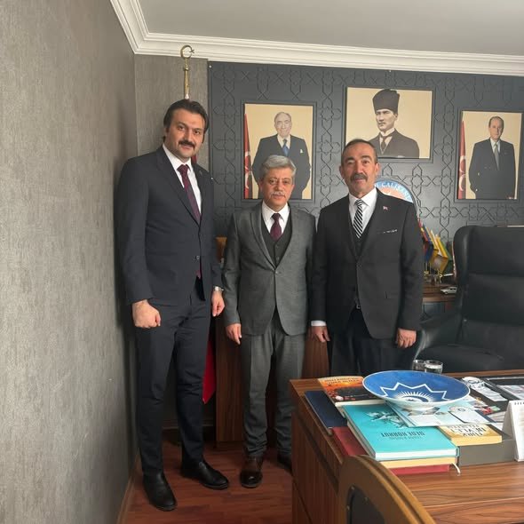 662334580 18435563236138805 8403002007879244435 N