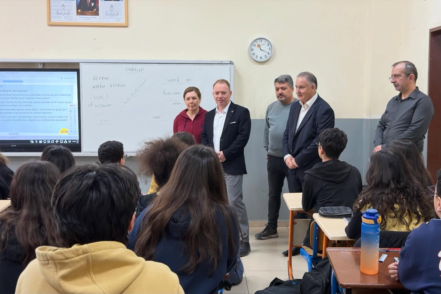 669079138 18315615049280266 3363063289185006886 N