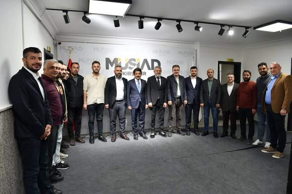 670637453 18076280945539367 1930119436299109774 N