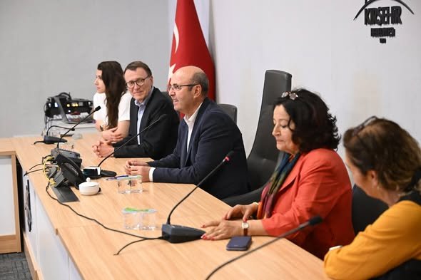 672676293 1662328051469130 528991881308320269 N