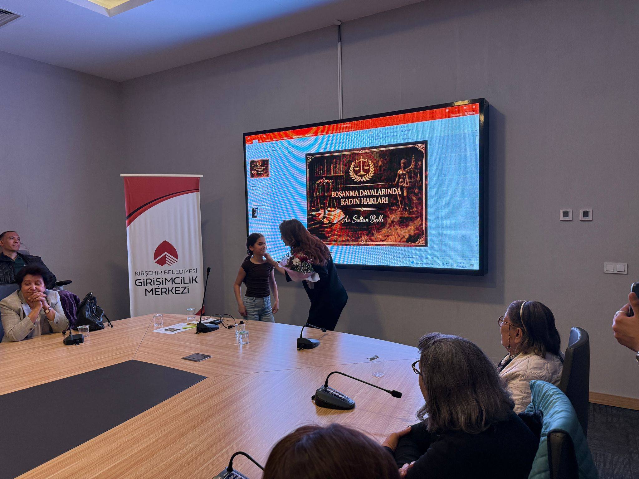 672680443 1662449948123607 1601807627864413537 N