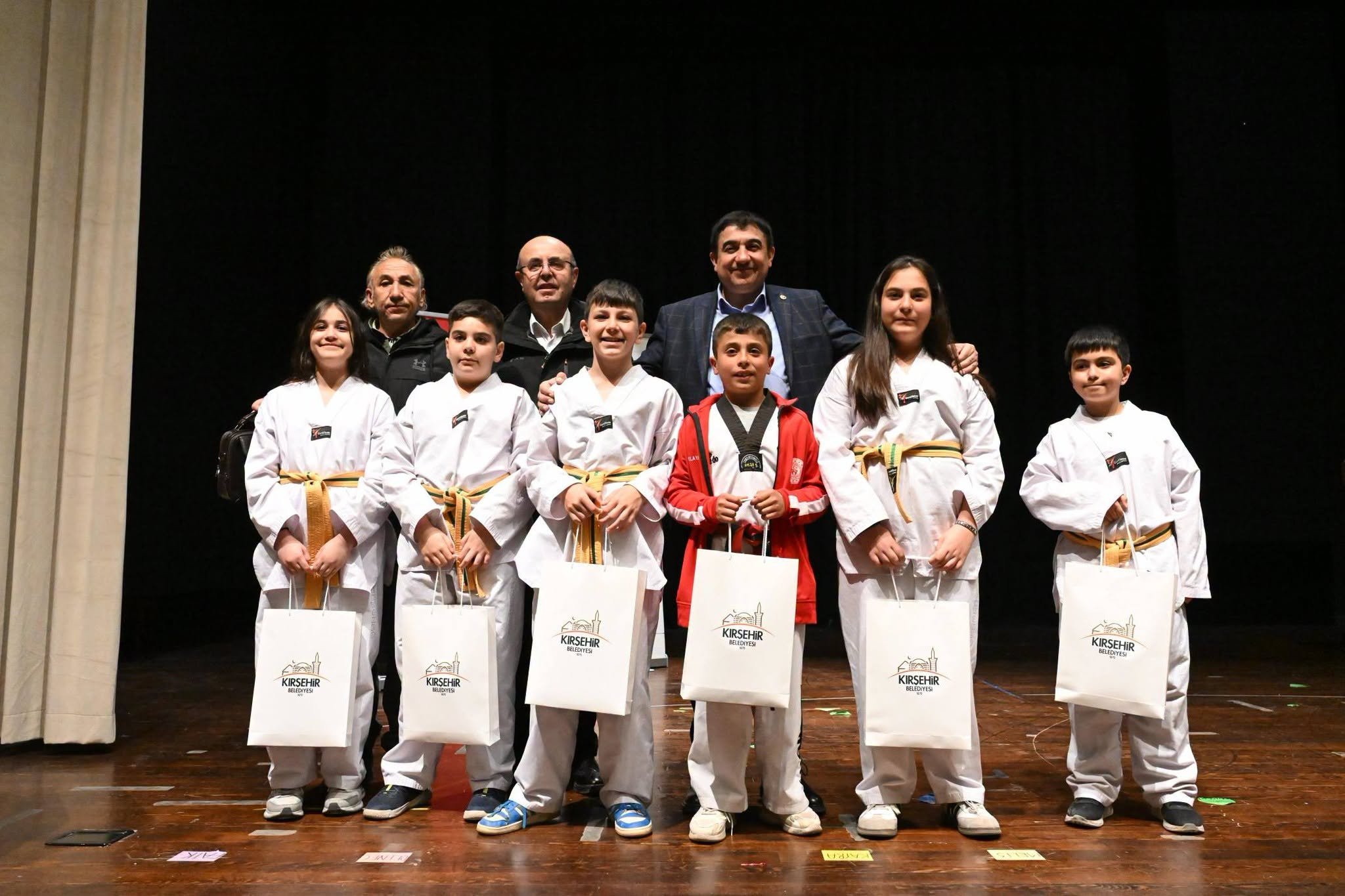 677040130 2442521256186913 4929609951644616861 N