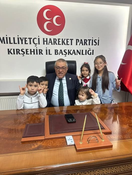 677945792 26621173394233352 1802578940203458338 N