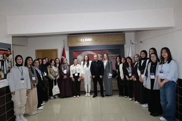 681995955 10164145875454444 2048232454159326851 N