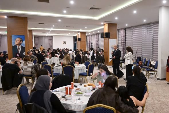 682942275 1671523320549603 5006024046027181878 N