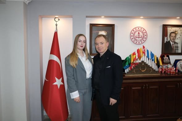 683070414 10164145862549444 5191888585007664593 N