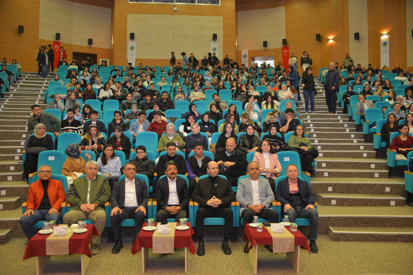 6942D705 Be6F 471B B7D2 4Fdedbad59Ed