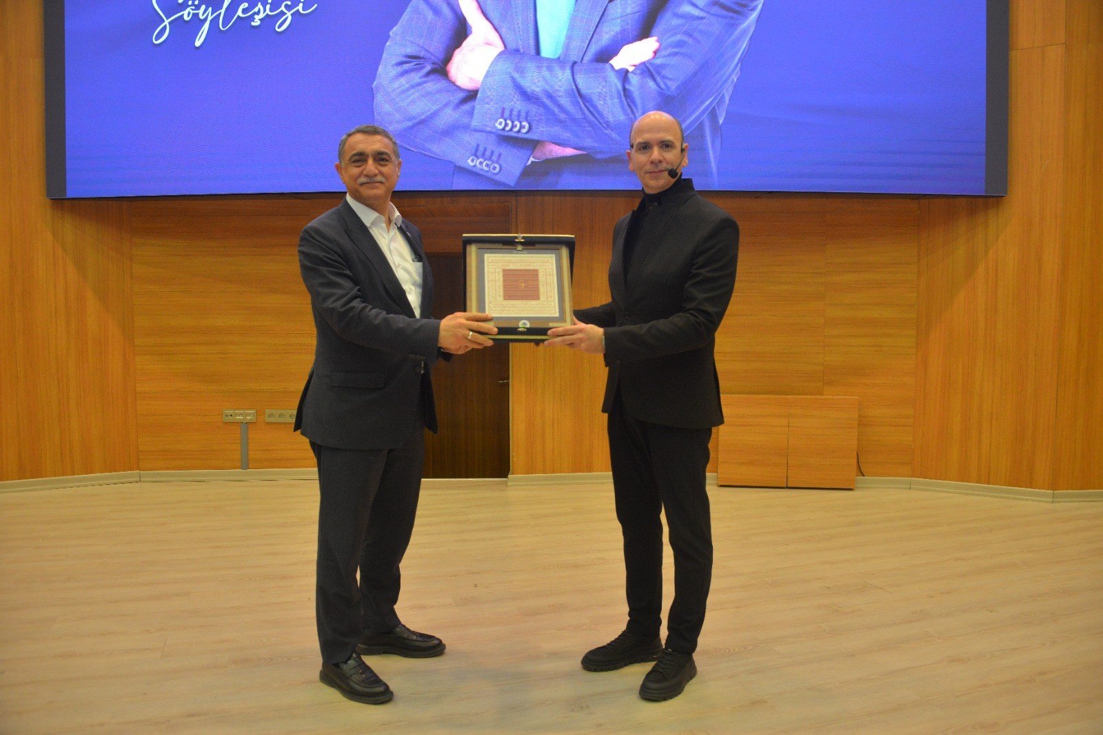 7C911986 37Bd 4059 Aa52 554Ab0B2B321