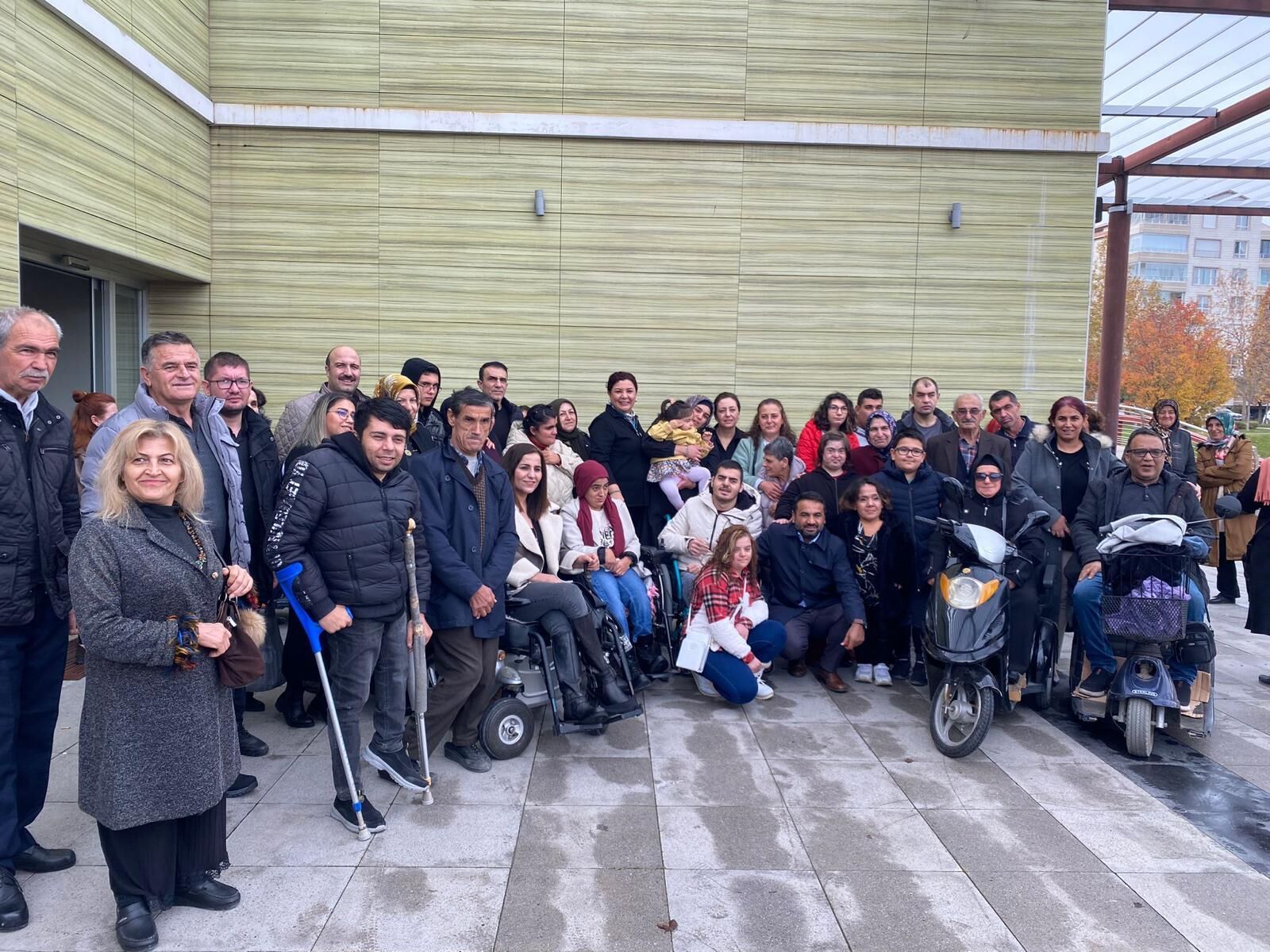 D873690B B971 40Be B8E9 0603675Adf5F