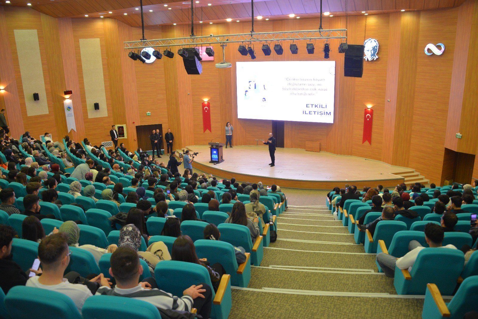 F05E3F45 C1Bf 4B7B 82Dc 3E097B045Fce