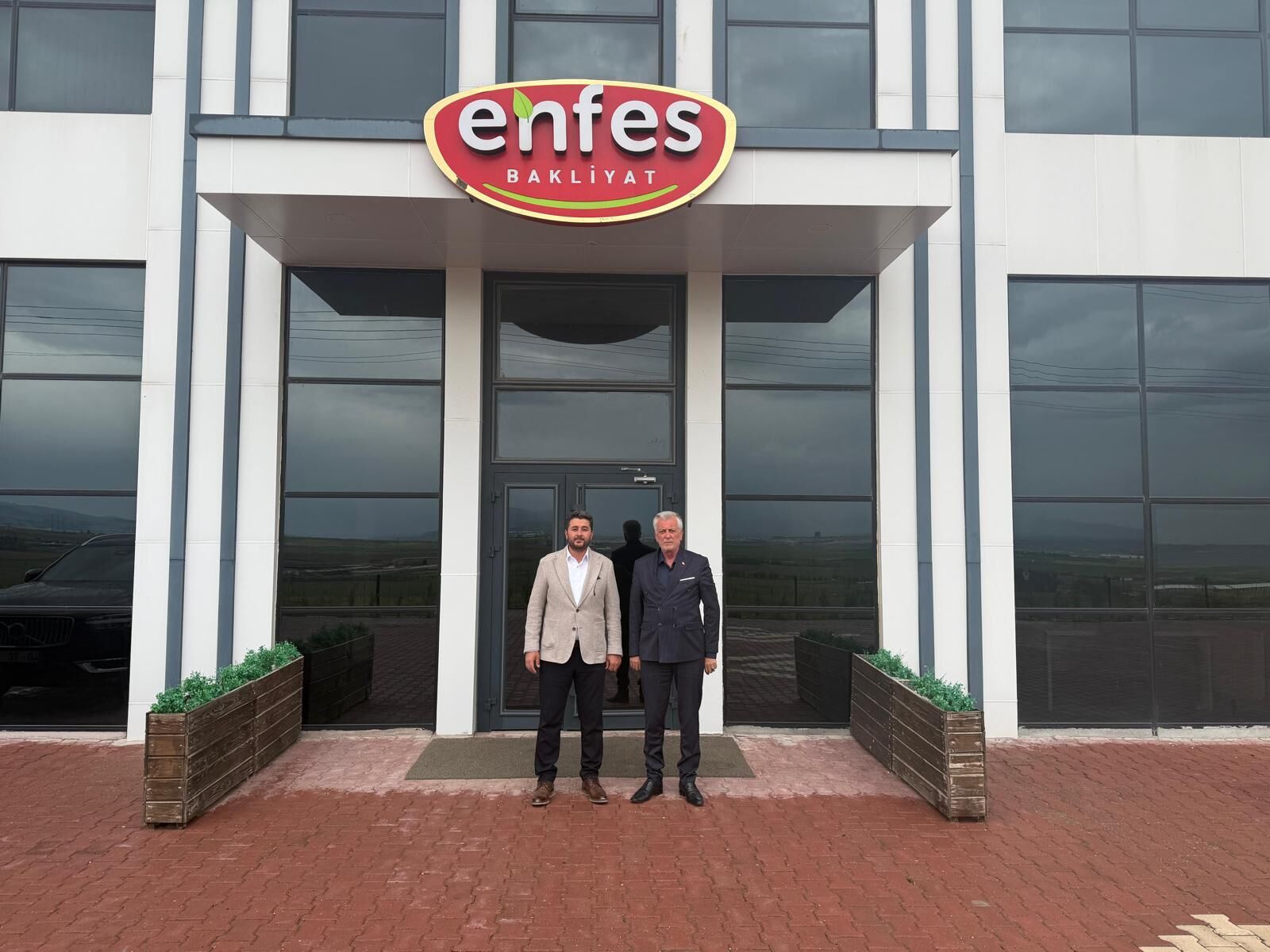 Enfes
