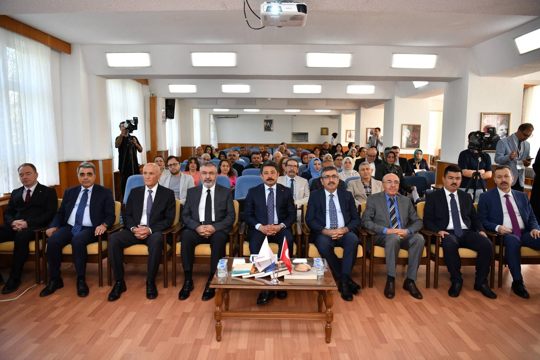 Erol Güngör2