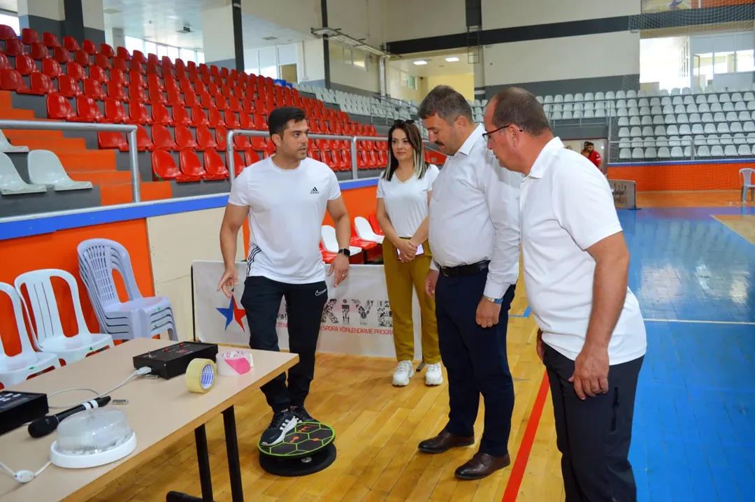 Geleceğin Yıldızları Kırşehir’de Yetişiyor! 🌟Kırşehir Spor Salonu, Türk Sporuna Yeni Yetenekle (5)