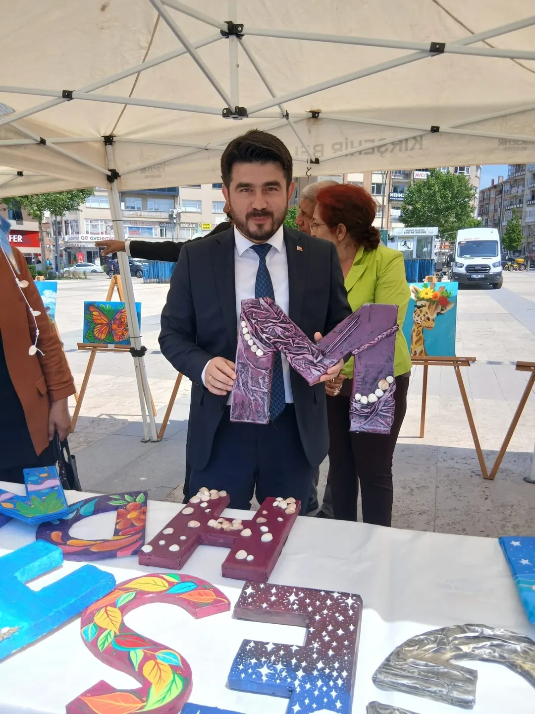 ♻️ Türkiye Çevre Haftası Etkinlikleri Kapsamında “Atıktan Sanata” Sergisi Ziyaret Edilditürkiye (12)
