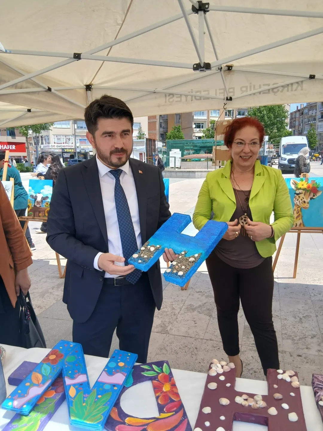 ♻️ Türkiye Çevre Haftası Etkinlikleri Kapsamında “Atıktan Sanata” Sergisi Ziyaret Edilditürkiye (9)