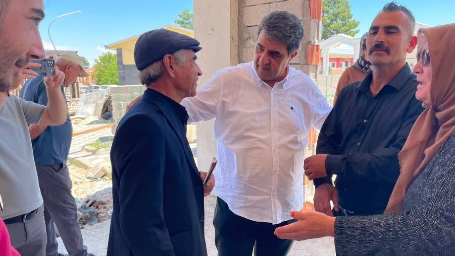 747062597 18414438655144187 5423625639237683137 N